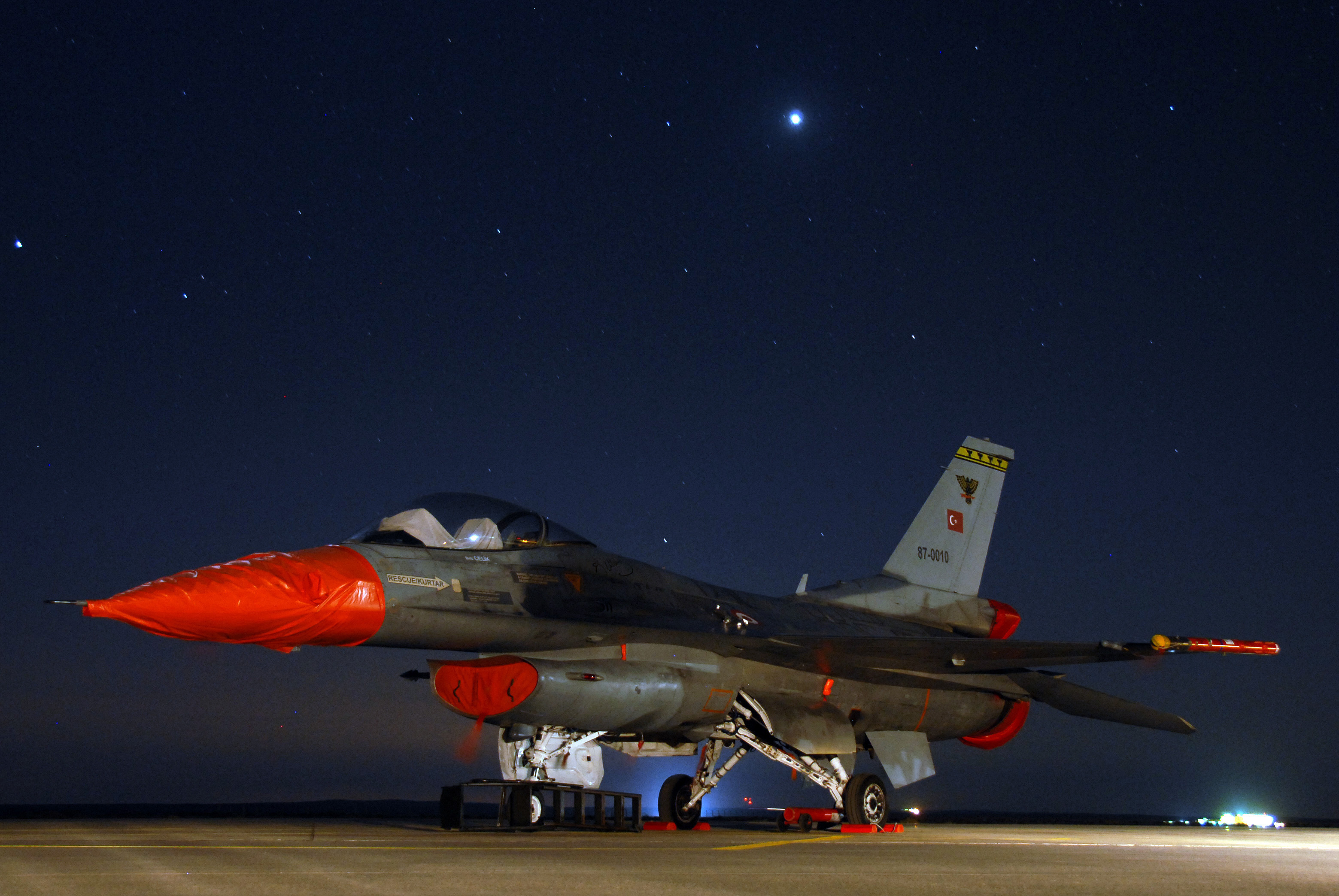 Масса f 16. F-16 ВВС Турции. F-16 Turkey Air Force. Турецкие ф16. F16 истребитель ВВС Турции.